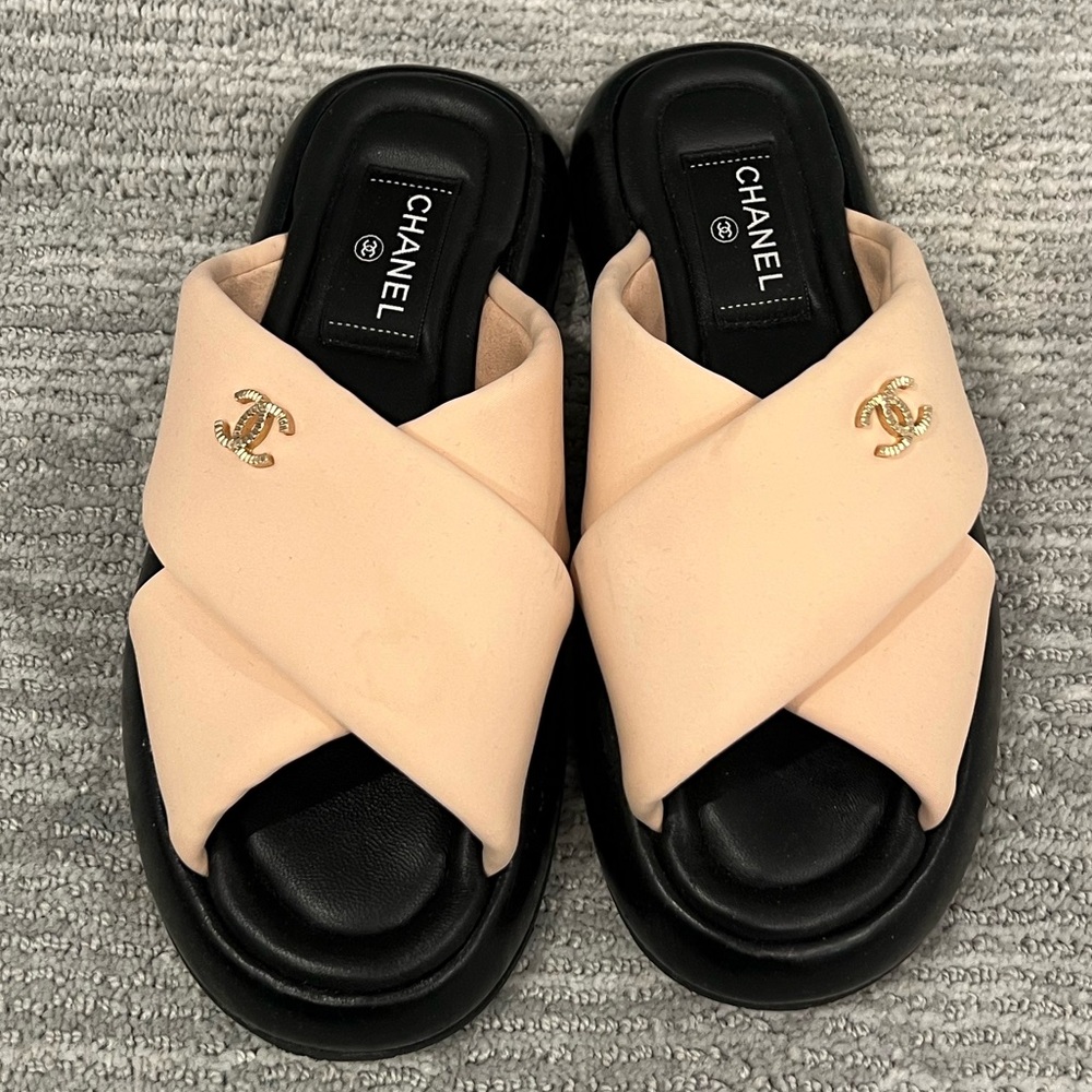 CHANEL Black and Cream Cross-Strap Mules